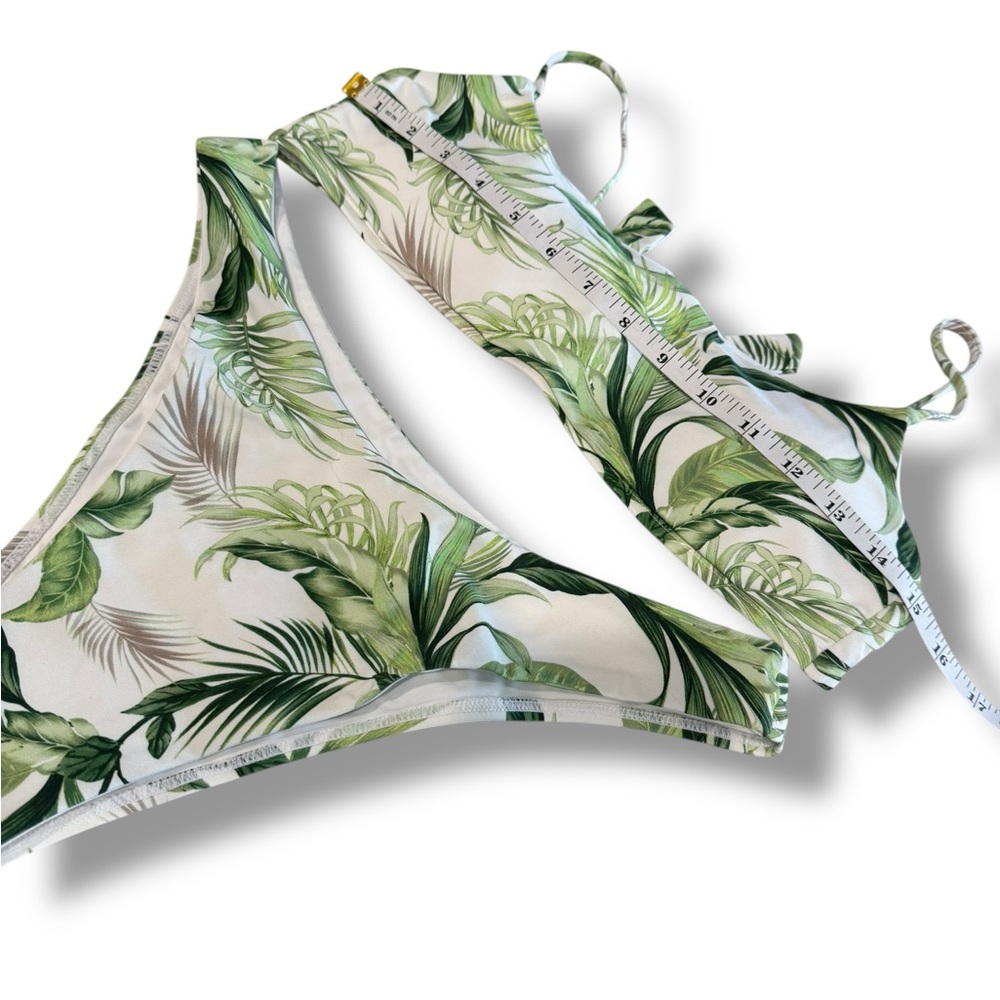 Monday‎ Swimwear Tropical Leaf Bikini Top (L) and Bottom (V) - Picture 10 of 10